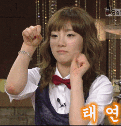 金泰妍搞笑动图,笑点满满，可爱魅力无法挡