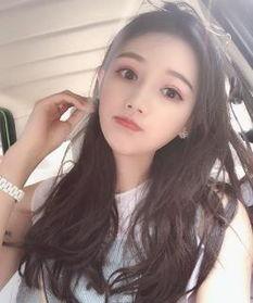 萝丝个人资料,梦想与奋斗的青春传奇